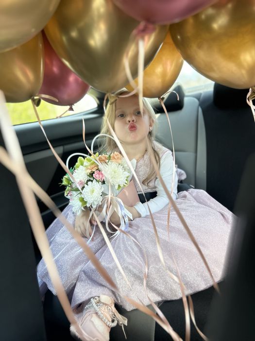 Продам платье 4-5 лет