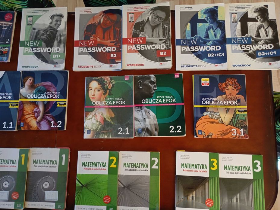 Podręcznik liceum angielski + ćwiczenia