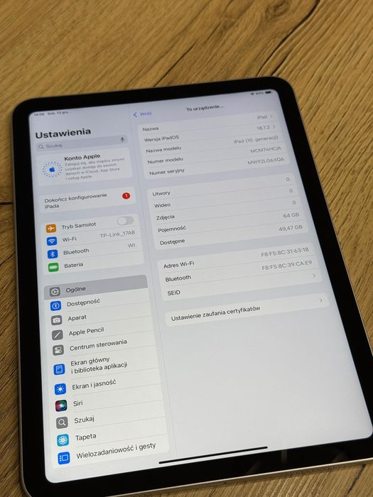 Nowy Apple iPad 10. generacji Wi-Fi 64GB –  bateria 100%