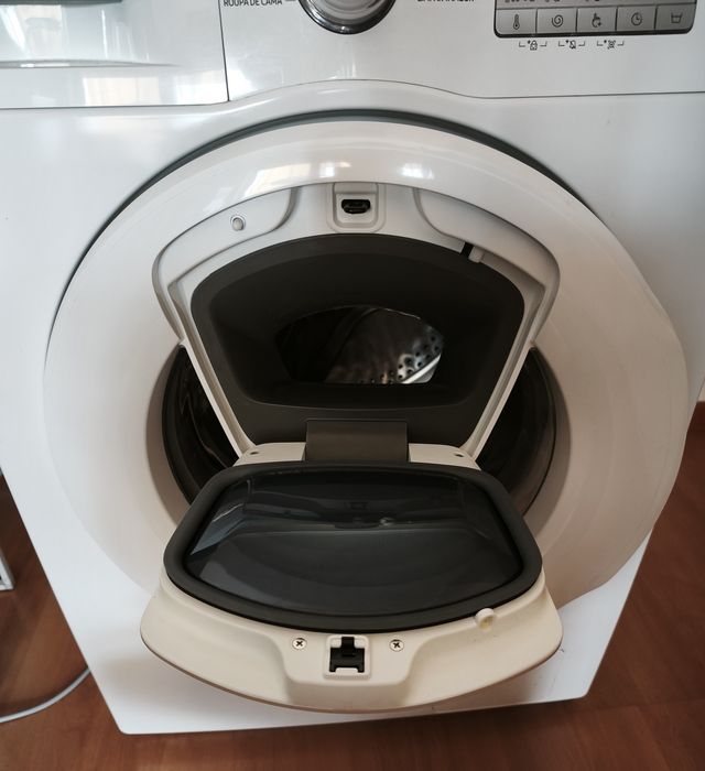 Máquina de lavar roupa Samsung 9 Kgs.