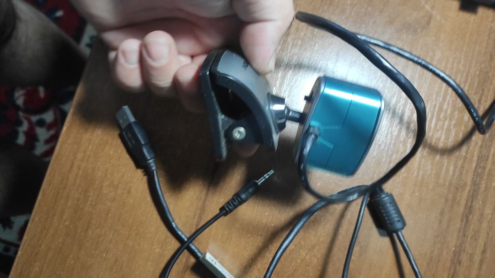 Продам веб камеру Philips spc530cn и lC - 730 web