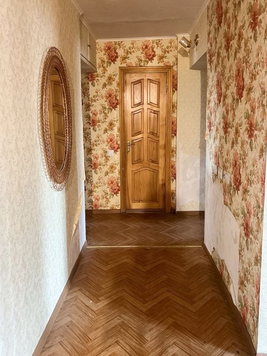 3 поверх 80м2 4 кімнати лоджія. Мазепи 20, Проспект Перемоги.