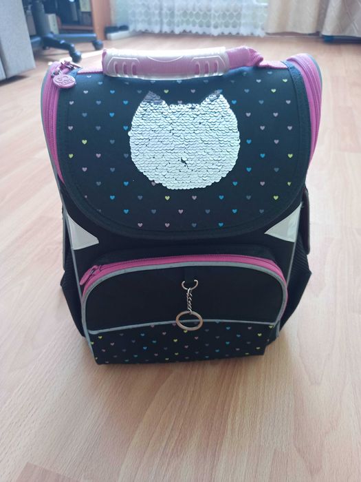 Рюкзак для дівчинки шкільний GoPack Education Shiny cat