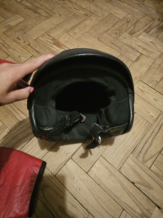 Capacete Preto Aberto