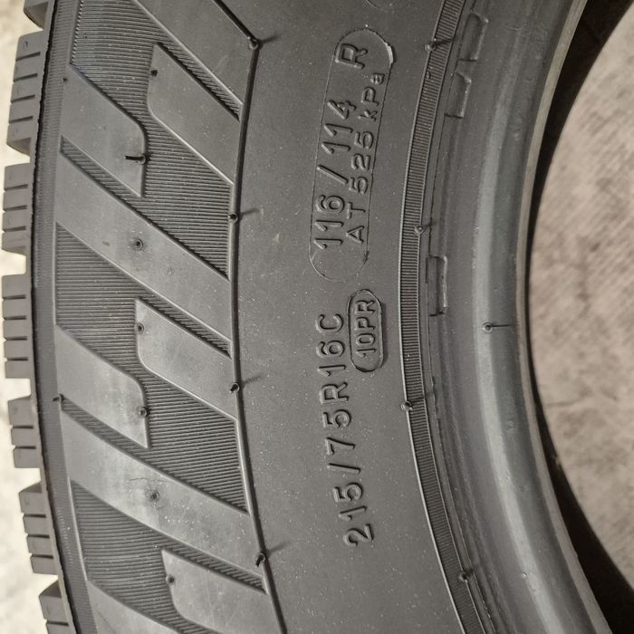 215/75R16C Kleber zima
