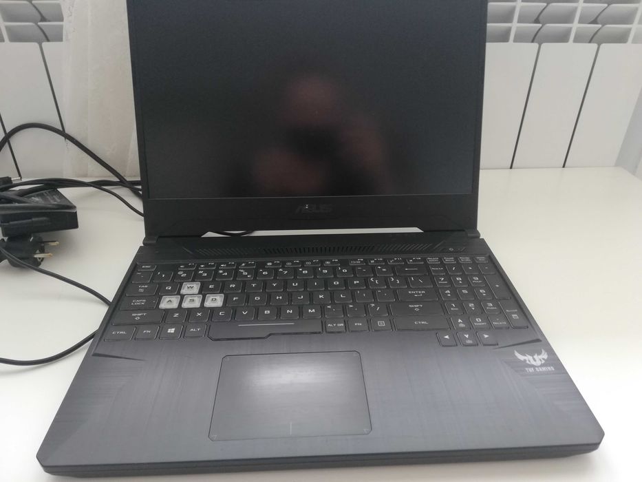 Sprzedam laptopa ASUS TUF GAMING 15"