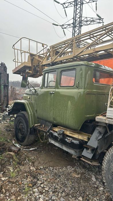 Продам автовышку АП -17 на базе ЗИЛ 137 (кабина дуэт)