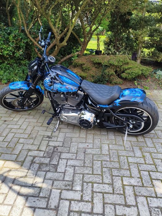 Harley Davidson breakaut FXSB 103 z 2014 roku