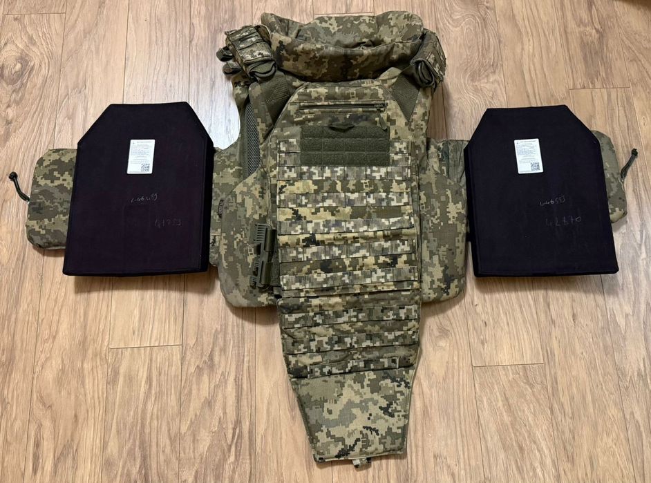 Плитоноска, чохол бронежилету