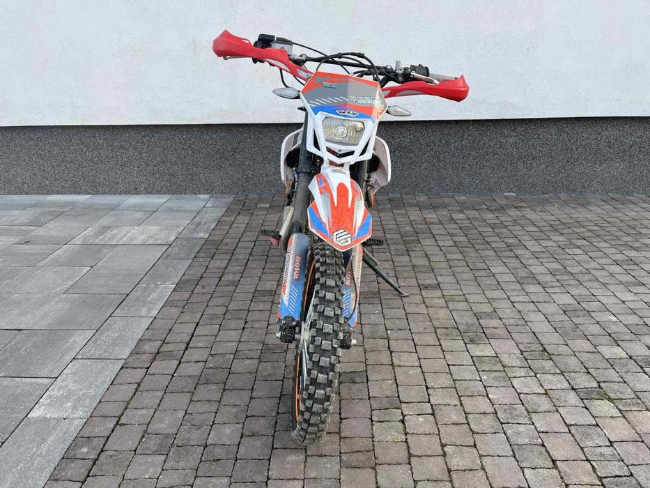 Мотоцикл GEON DAKAR GNS 125