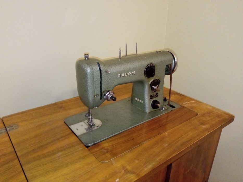 Швейна машина Radom