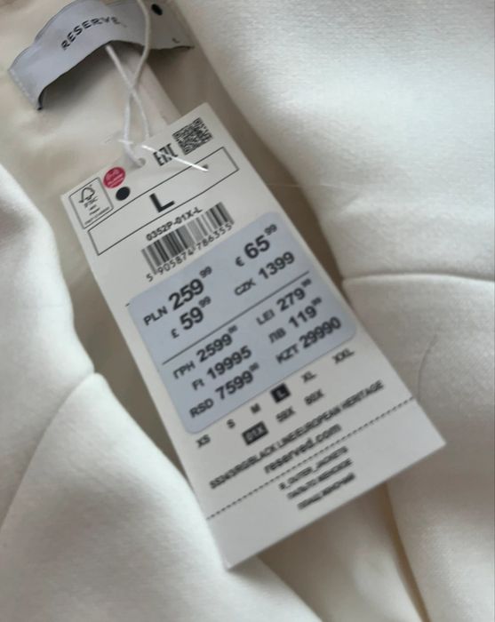 Nowy biały elegancki płaszcz płaszczyk damski jesienny Reserved 40/42 L dwurzędowy