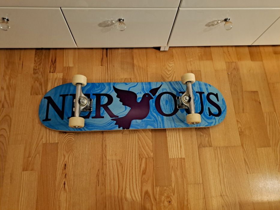 nervous deskorolka