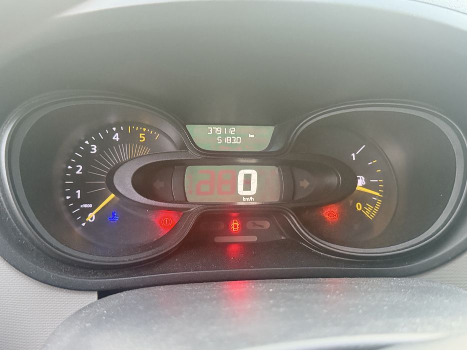 Rensult trafic 1.6 dci