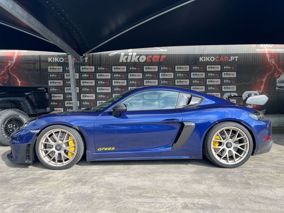 Porsche 718 Cayman GT4 RS