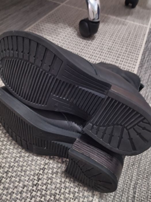 Зимові шкіряні Польща  36 розмір