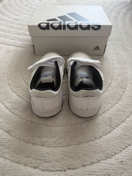 Дитячі кросівки Adidas. Оригінал