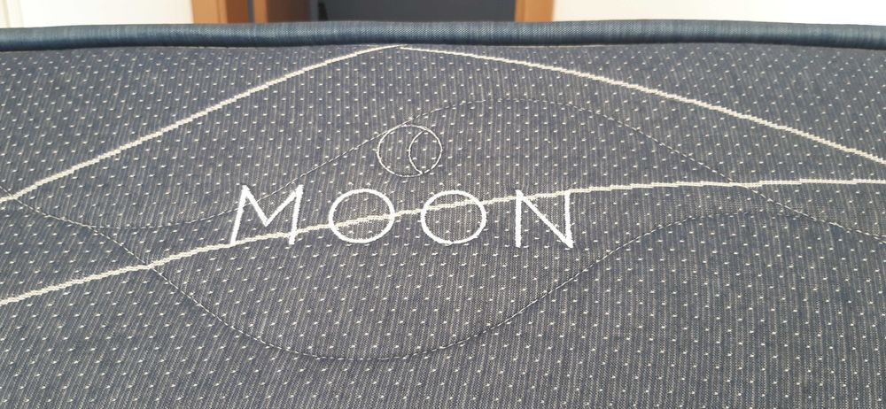 Colchão molaflex moon 183x133. Pouco uso,como novo
