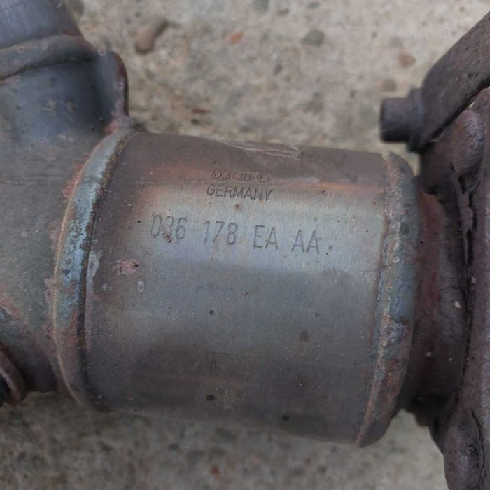 Katalizator kolektor + sonda Seat Leon 1 1.6 BCB Audi a3 Golf IV 036178EAAA
