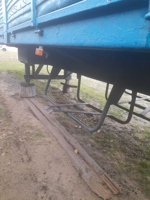 Напівпричіп полуприцеп  МАЗ