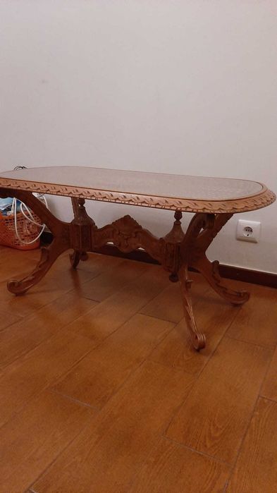 Mesa de centro clássica