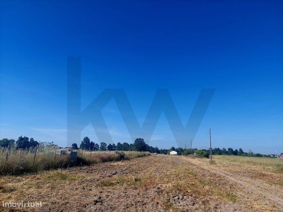 Terreno no Granho, com 6760 m2, em excelente localização — Glória Do Ribatejo E Granho, Santarém