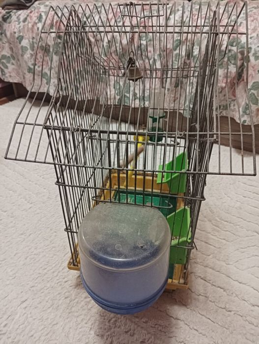 Клітка для папуги