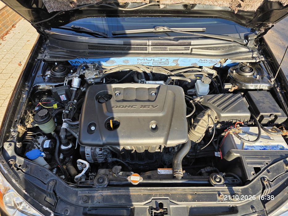 Продам Kia Cerato 1 механика газ бензин