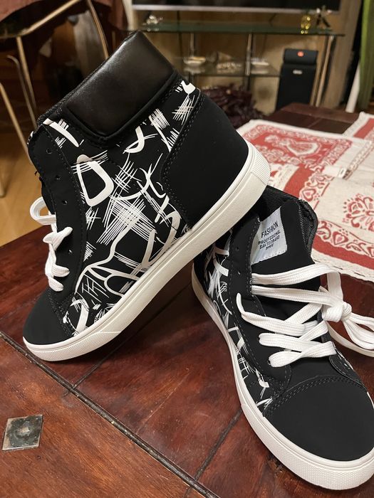 Кросівки легкі 37 р