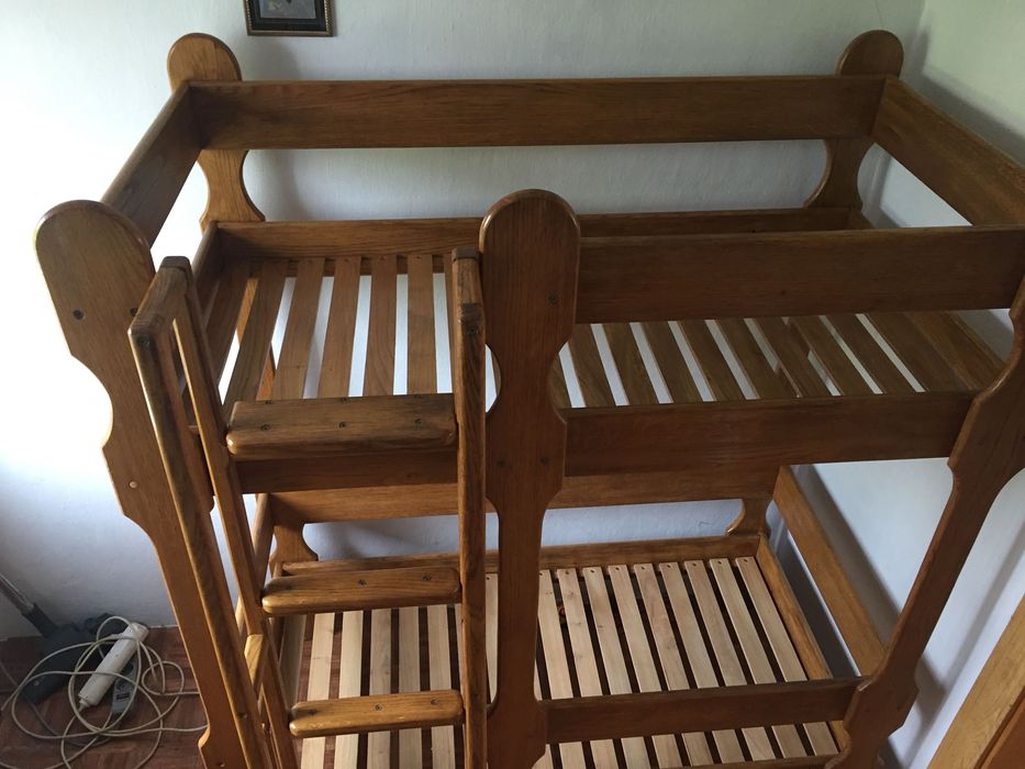 Ліжко дубове дитяче, двухярусне, 120х60см, самовивіз