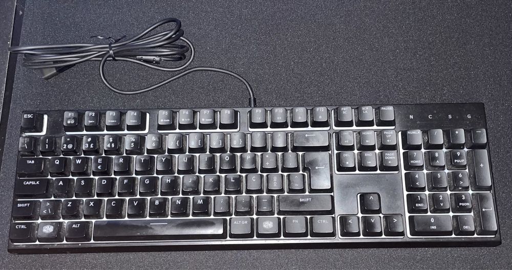 Cooler Master RGB Mechanical Keyboard64354259234819122