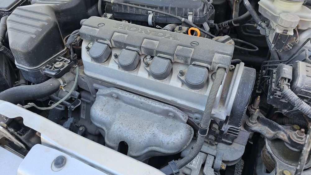 Honda Civic 1.4 poucos kms