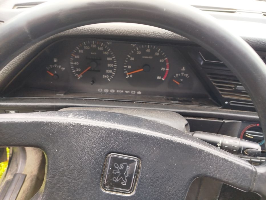 Продається Пежо 605