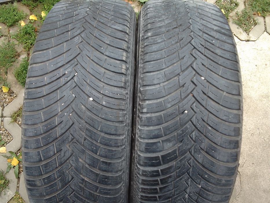 2 Opony wielosezonowe 215/65r17 PIRELLI 2022r