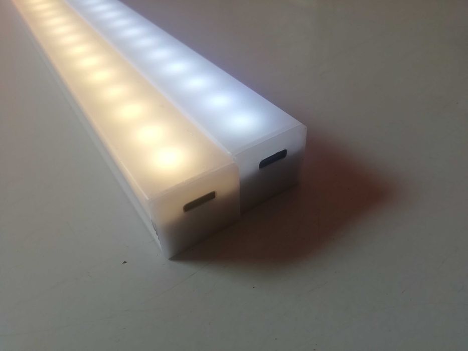 Luz led, com sensor de movimento, Usb (Novo) cor Branca e Amarela