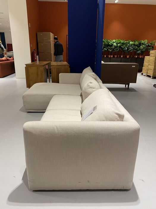 Sofa com chaise com apenas 1 ano de uso