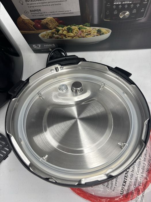 Instant pot pro 10-1 multicooker