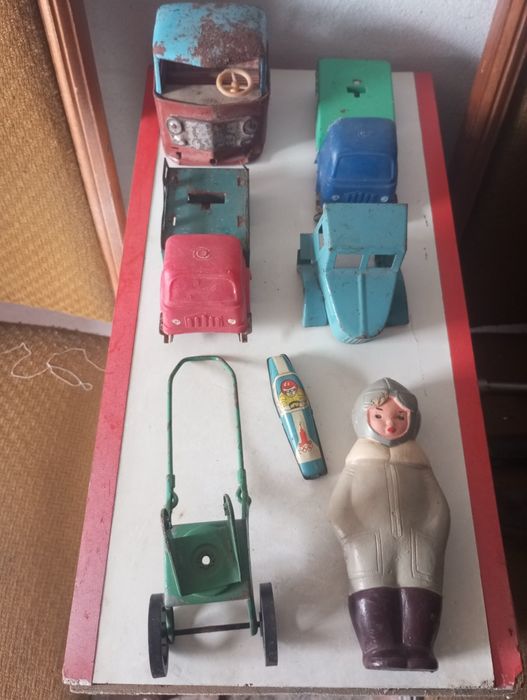 Продам старые игрушки