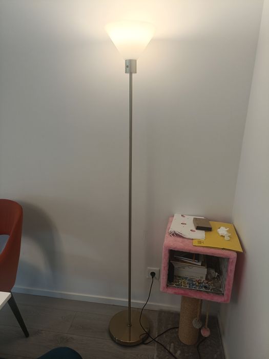 Candeeiro de pé ikea