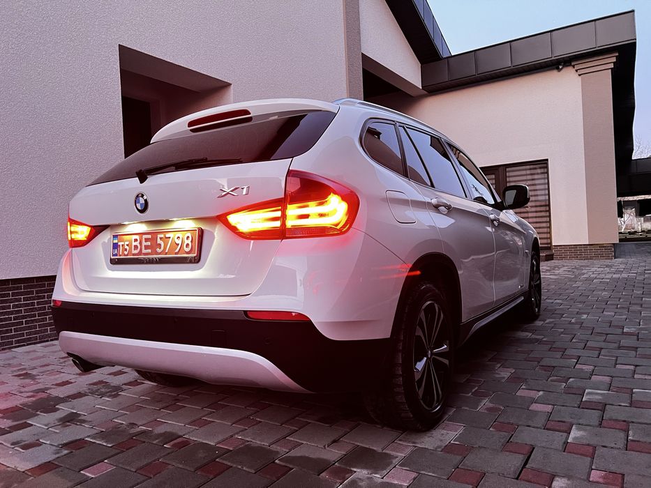 Продам BMW X1  2.0 Dizel