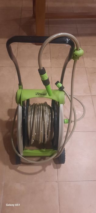 Mangueira com enrolador