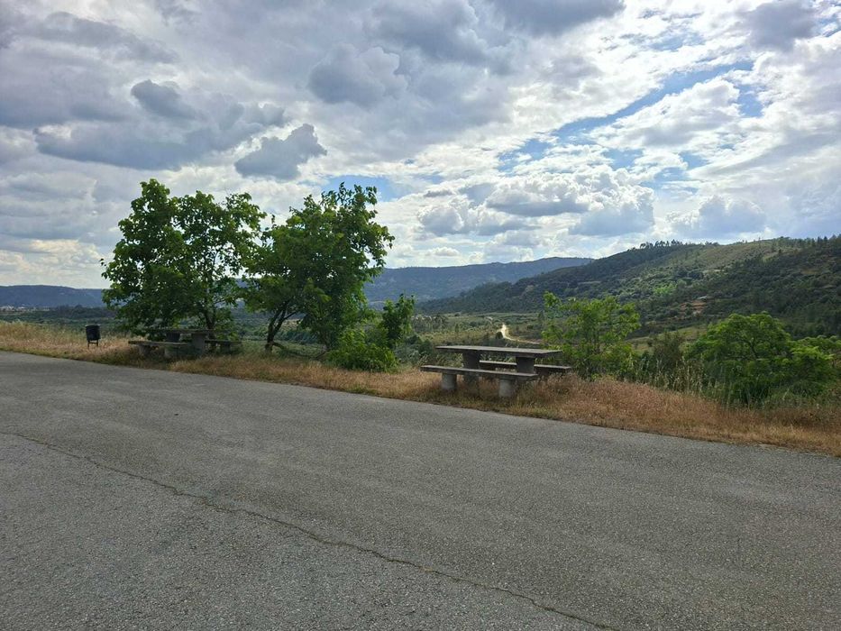 Terreno 8.200 m² — 4 parcelas rústicas com frente de estrada, perto da albufeira Açafal | Vila Velha de Ródão