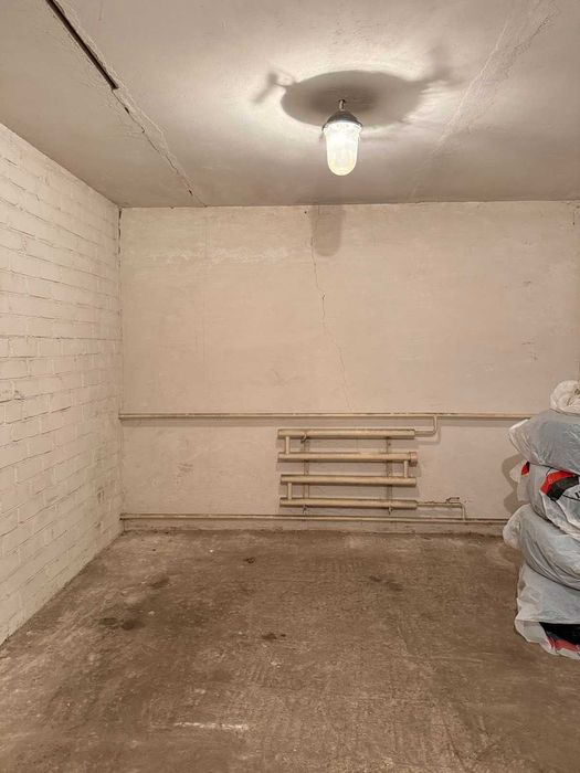 Продам гарний гараж у самому серці міста