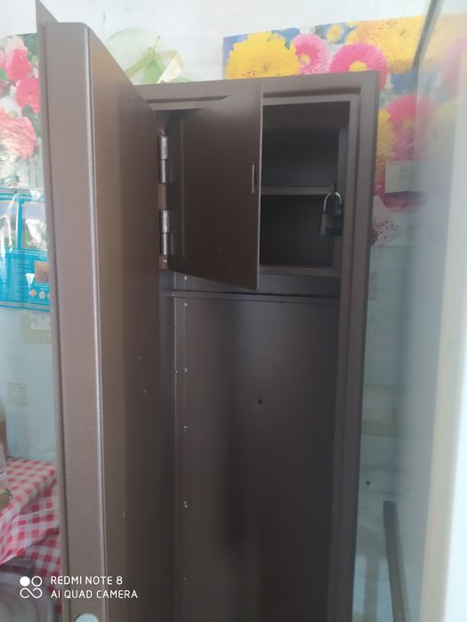 Сейф для зберігання зброї.