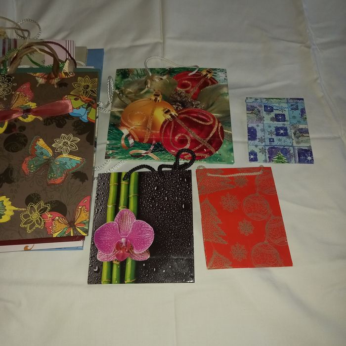 Пакеты подарочны 11 шт разные