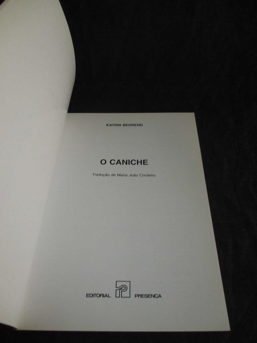 Livro O Caniche Katrin Behrend Colecção Habitat