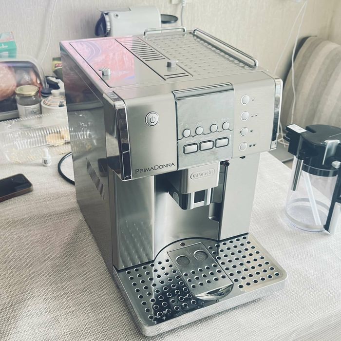 Кофемашина из Германии Delongi