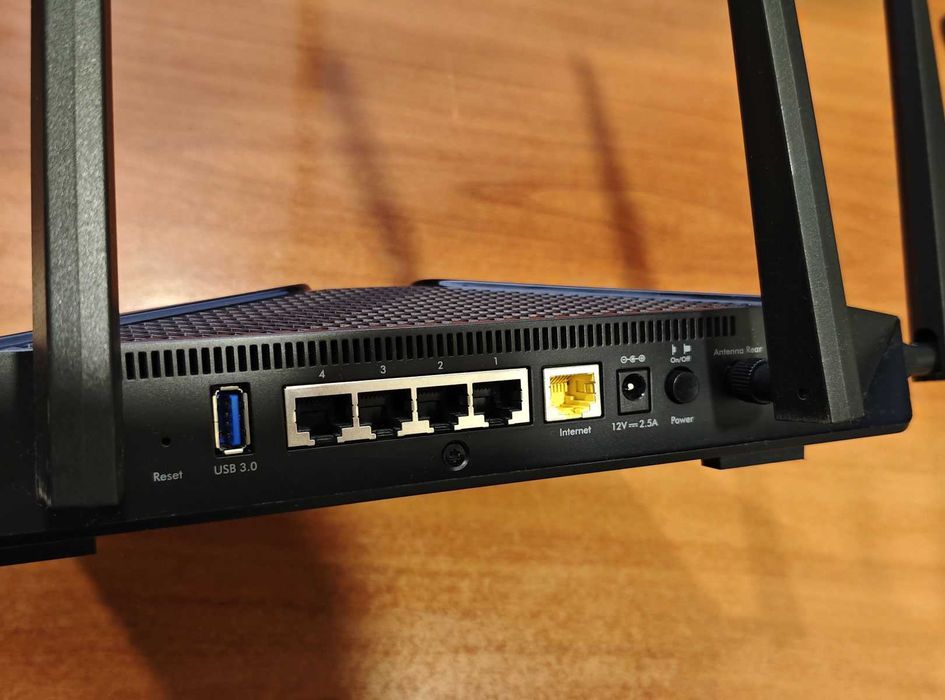 WiiFi 6 роутер NETGEAR Nighthawk AX6 6-Stream AX4300 RAX45-100NAS: 2 ...