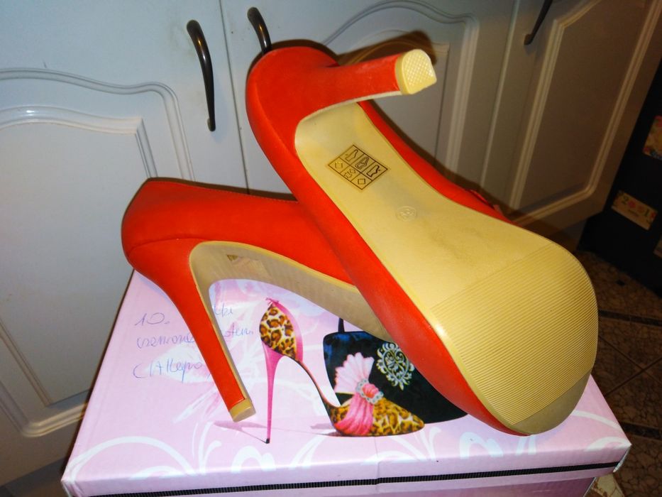 Buty szpilki czerwone r. 39 Nowe