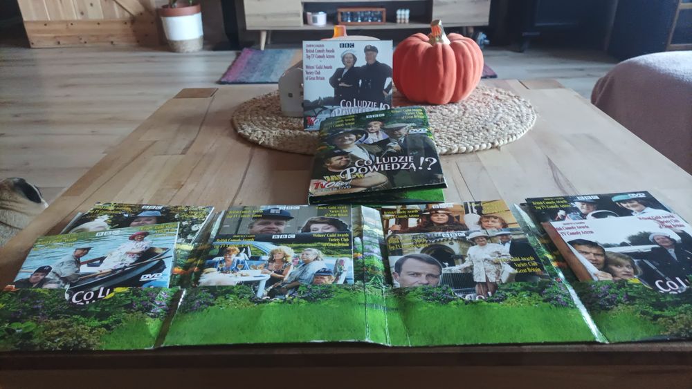 sprzedam serial na płytach ,,co ludzie powiedzą,,
